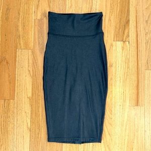 Spanx xs, foe leather tight skirt